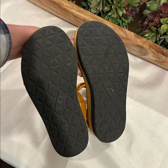 Teva Flatform Universal Velvet Sandals platform sandal women’s size 7 EUC‎ - Picture 6 of 7